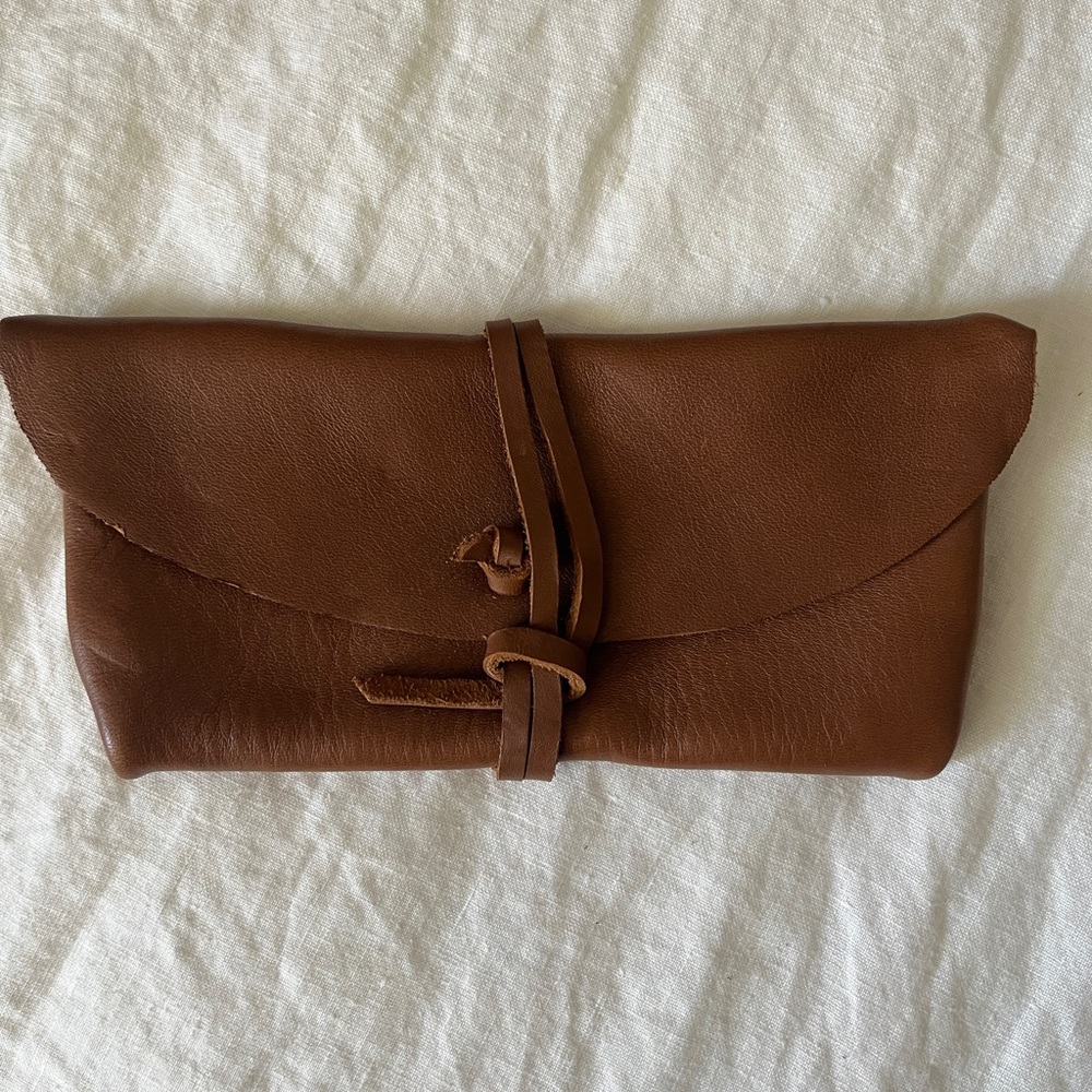 Leather wallet / small clutch